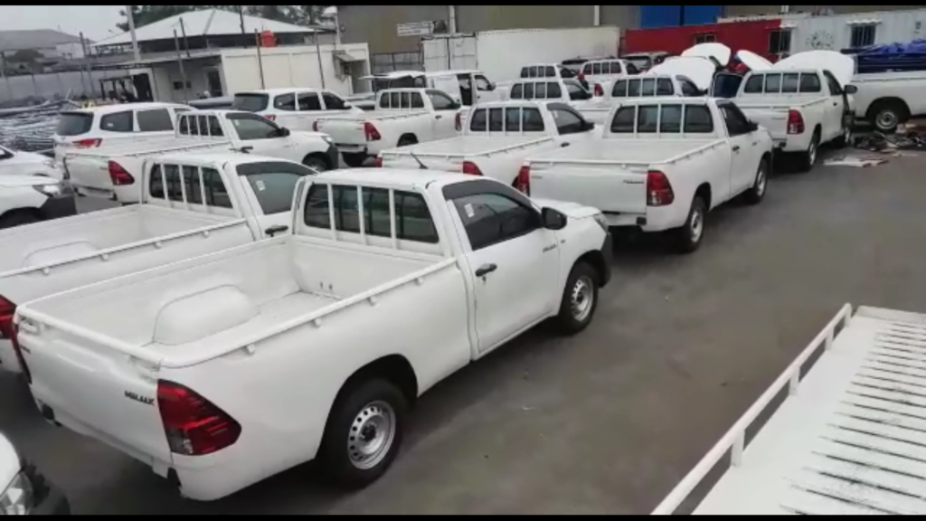 Kondisi lapangan pasang ac new hilux reborn bensin